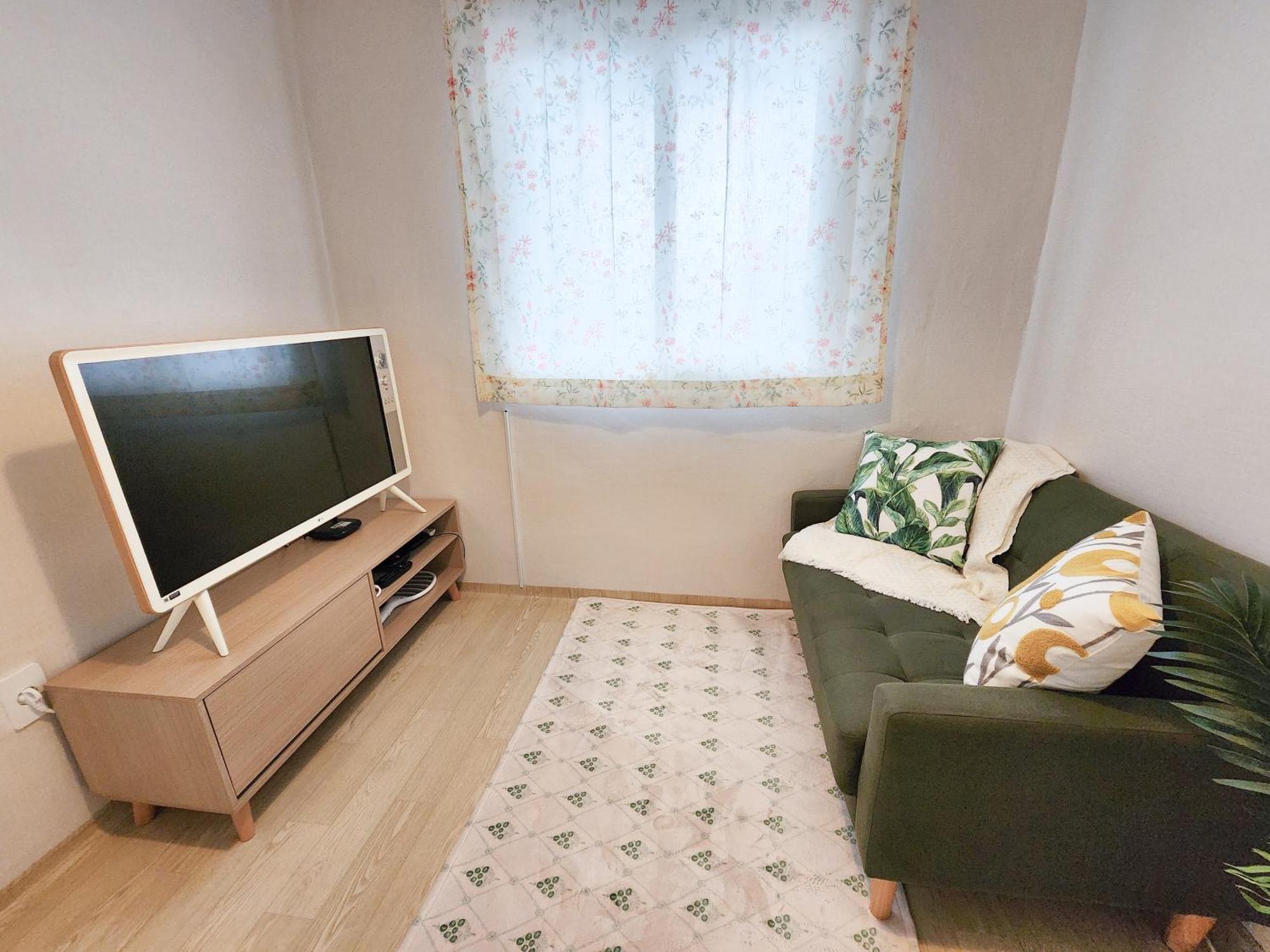 Day Off #east Of #cozy House For Family Trip Apartemen Seoul